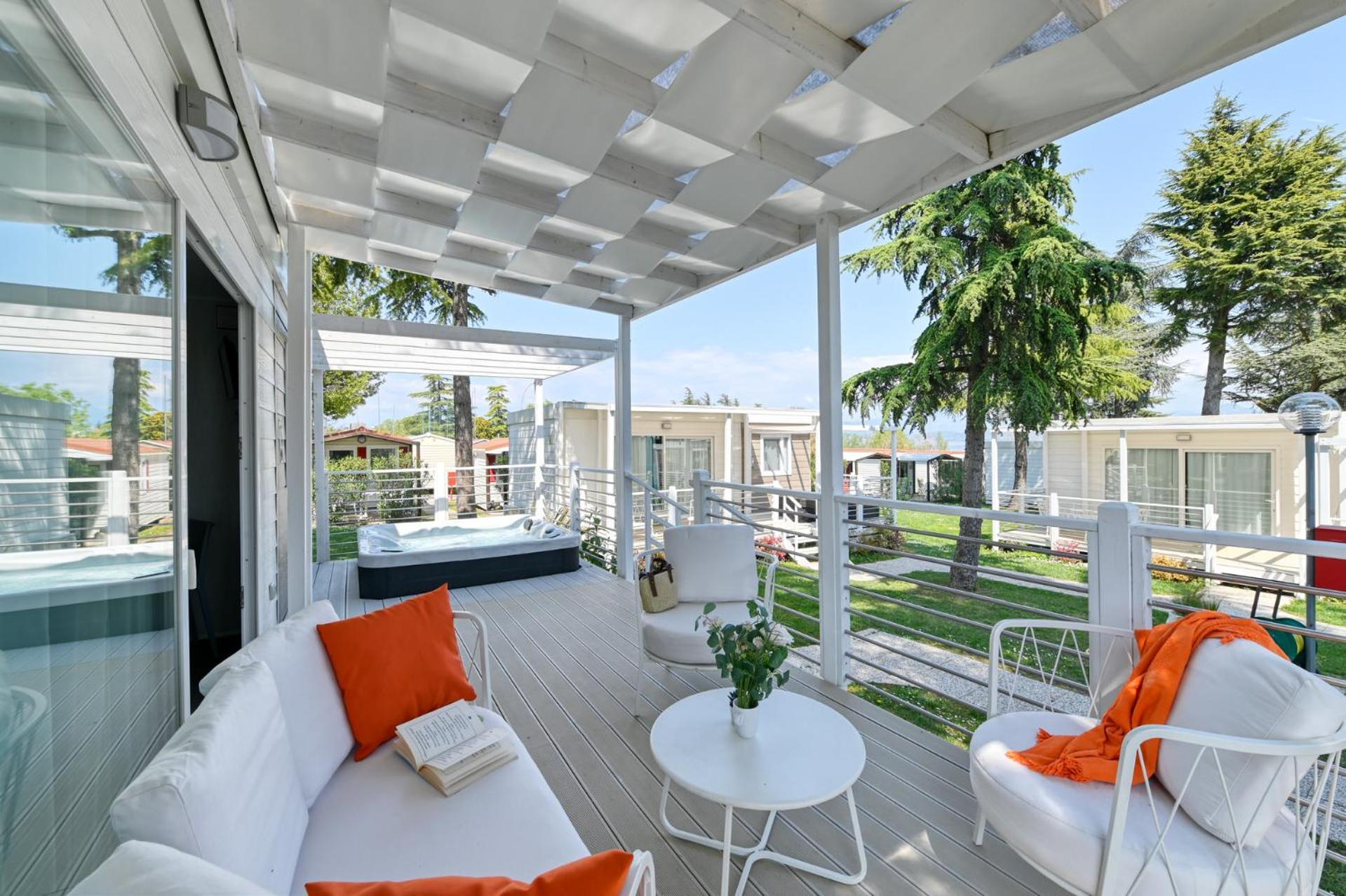 San Benedetto Camping Relais Peschiera del Garda Exterior photo